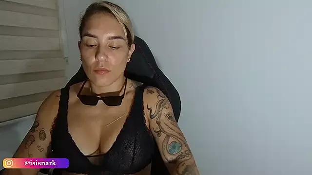 ValkyriaRose from StripChat is Freechat