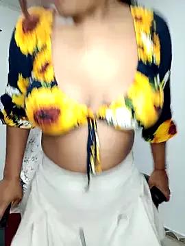 vannesitha25 from StripChat