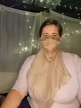 VeiledMuse from StripChat is Freechat