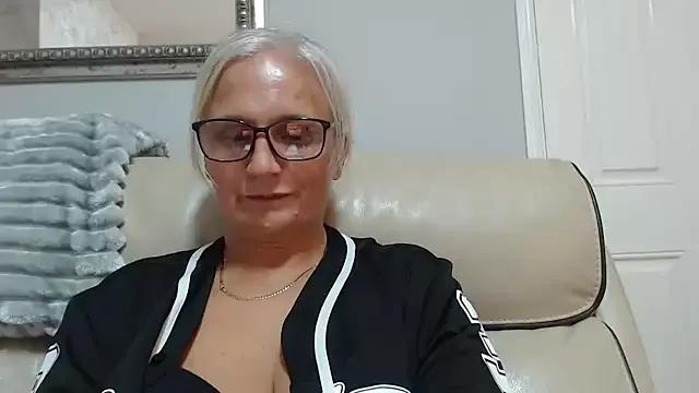 Velvet-Secrets from StripChat