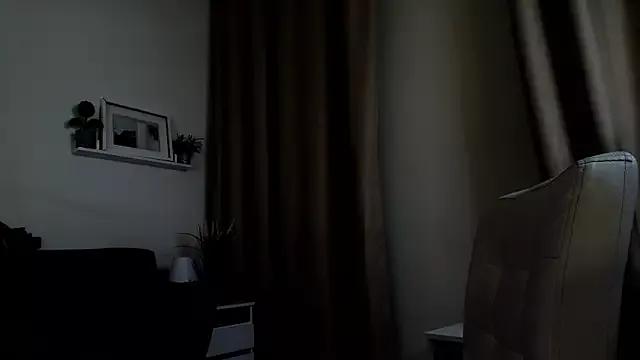 Velvet_Guillotine webcams show profile image 