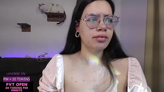 Velvetcrystall from StripChat is Freechat