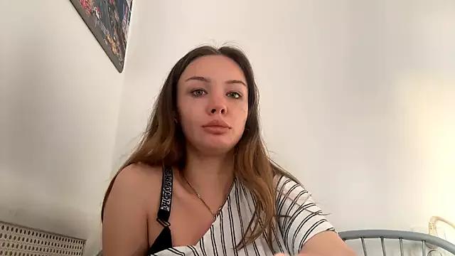 VelvetKate from StripChat is Freechat