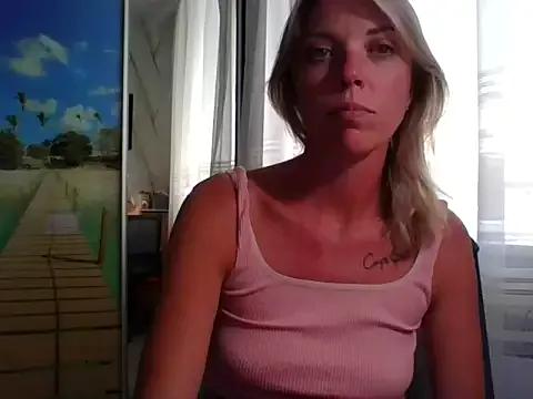VelvetLove287 from StripChat