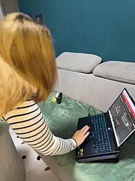 Photos of Velvetnoir21 from StripChat is Freechat