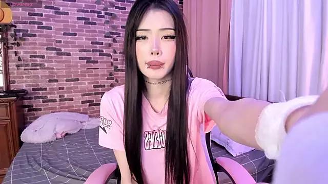 Velvetsky_1 from StripChat is Freechat