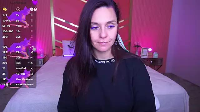 VelvetSkyy from StripChat