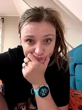 Velvetwitch87 from StripChat