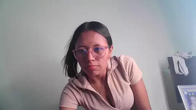 Venus_Day webcams show profile image 