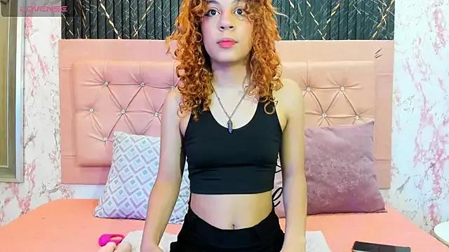 Discover our girls online shows and discover the company of countless livestreamers, with stunning shapes, sex toys and more.