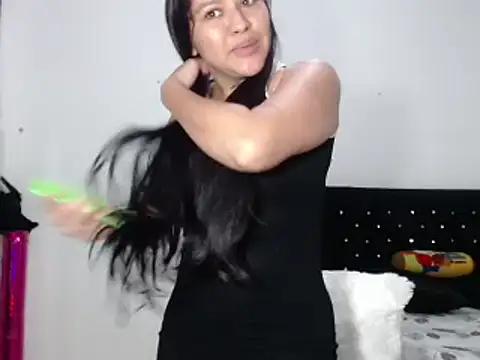 Discover our girls online shows and discover the company of countless livestreamers, with stunning shapes, sex toys and more.
