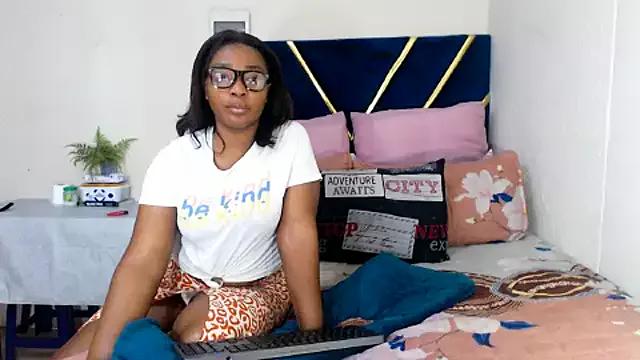 veronica1xxx from StripChat is Freechat