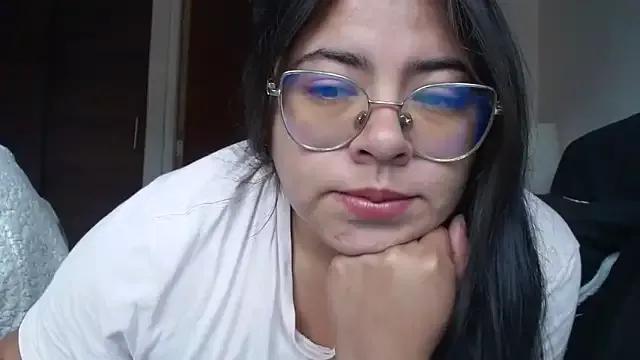 viccky_vick from StripChat