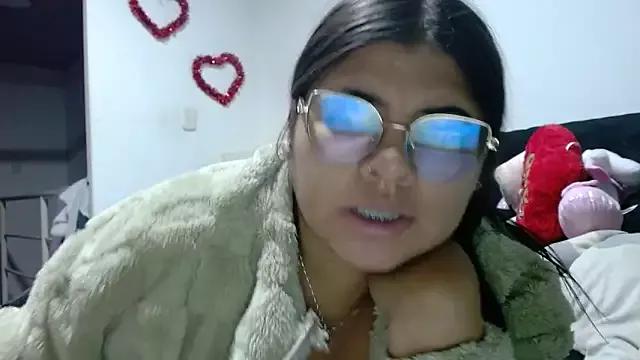 viccky_vick from StripChat