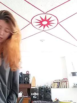 Vicky_Smith from StripChat is Freechat