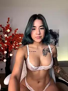 VictoriaHiill from StripChat is Freechat