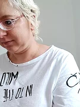 VikaKing from StripChat is Freechat