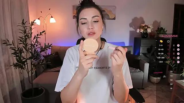 Viki_Bellson from StripChat