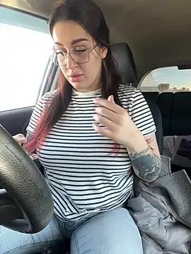 VikiDemini from StripChat