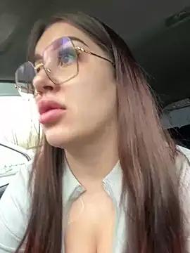 VikiDemini from StripChat