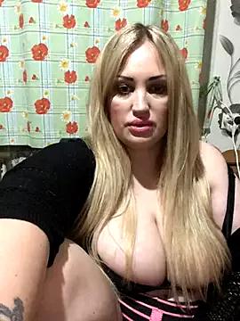 VikiiStoun from StripChat