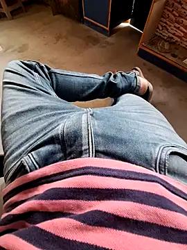 villagb12 from StripChat