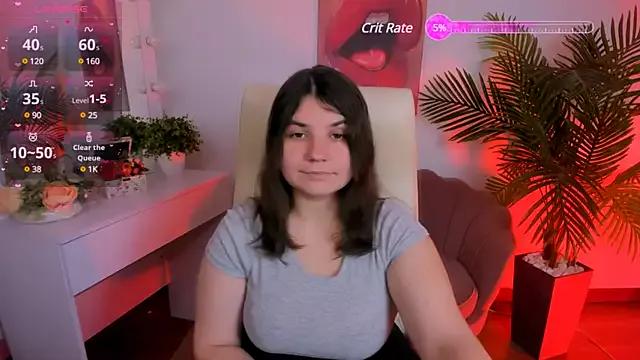 Discover our girls online shows and discover the company of countless livestreamers, with stunning shapes, sex toys and more.