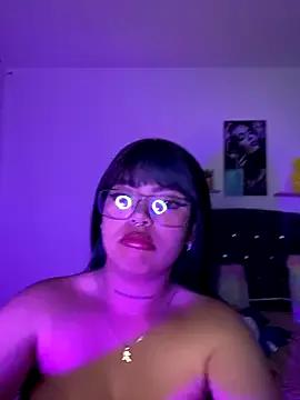 VIOLET_EF webcams show profile image 