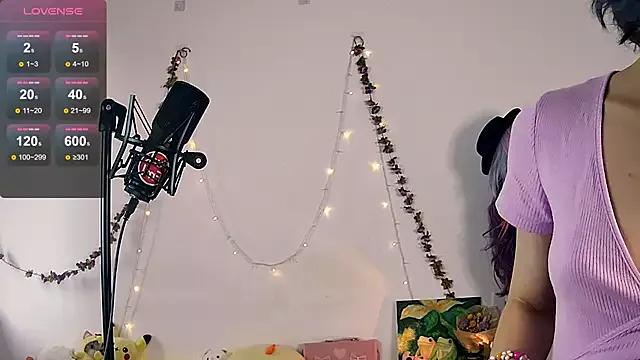 Violet_Veliya from StripChat is Freechat