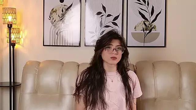 Violeta_Foxz from StripChat is Freechat