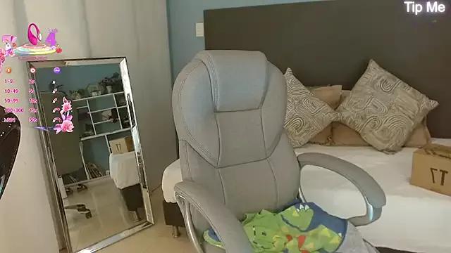 violeta_leon from StripChat is Freechat