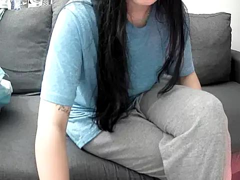 VioletaZein from StripChat is Freechat