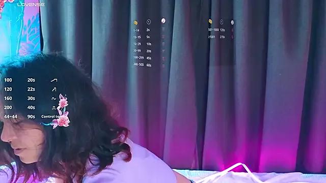 VioletBrewer from StripChat is Freechat
