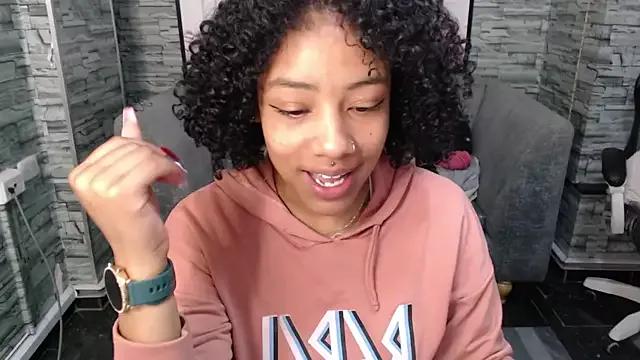 Violeth_b from StripChat is Freechat