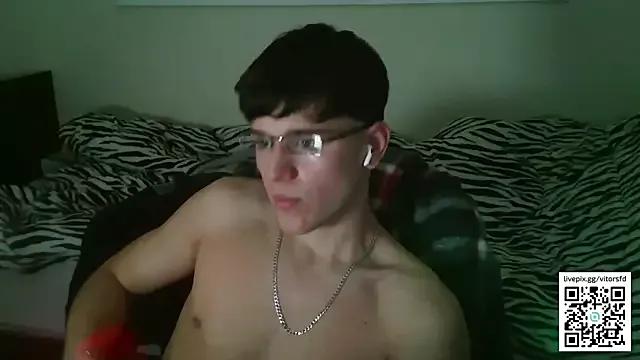Vitorsafado19 webcams show profile image 