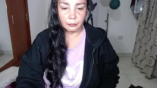 Vivian_milf_paint from StripChat