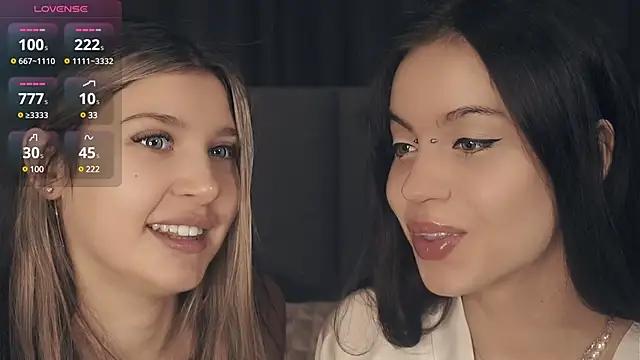 Discover our girls online shows and discover the company of countless livestreamers, with stunning shapes, sex toys and more.