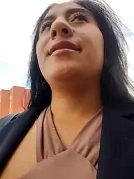 Viviene_Price from StripChat