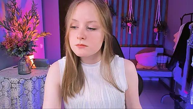 VivienLeeigh from StripChat