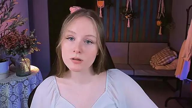 VivienLeeigh from StripChat
