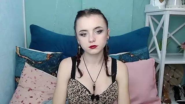 VivienneRo from StripChat is Freechat