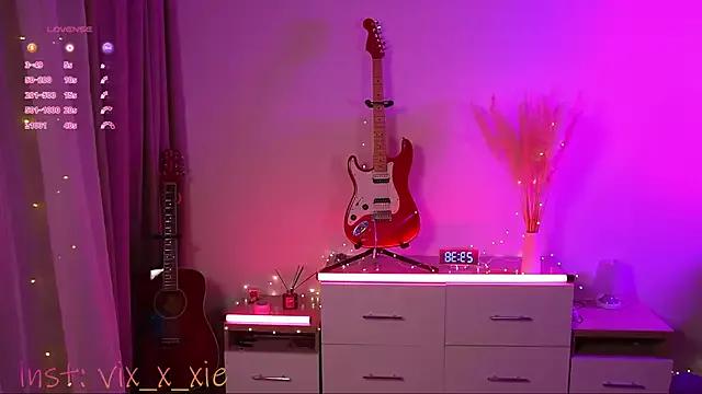 ViXXXiee webcams show profile image 
