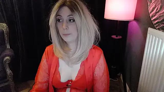 VlinderJulia from StripChat is Freechat