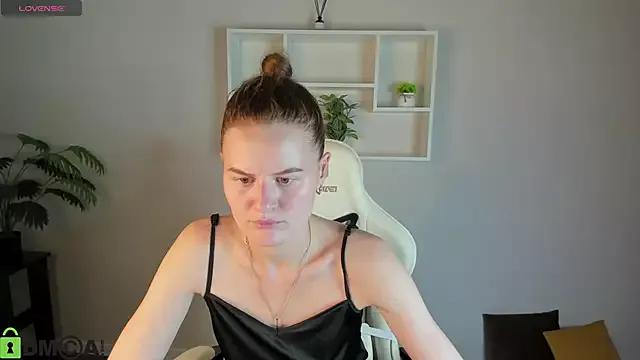 Wanda_Gomez from StripChat is Freechat