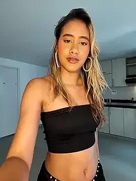 Warayana_ webcams show profile image 