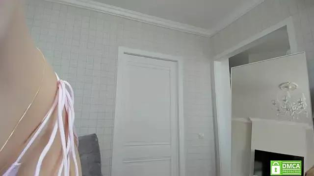 WelliCaren from StripChat