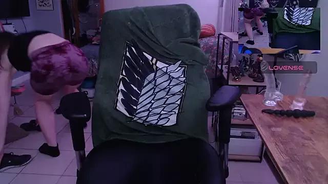 wetwildwhore from StripChat