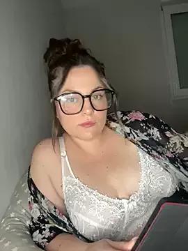 whitequeen_xxx from StripChat is Freechat