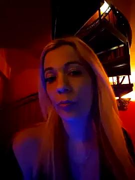 wildlia from StripChat is Freechat
