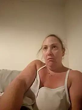 Photos of Wisie_Cutie from StripChat is Freechat